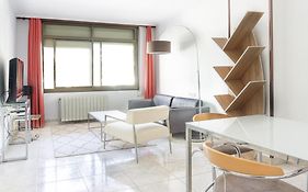 Charming Rooms In Shared Apartment Near Camp Nou